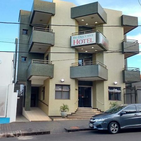 Big Executive Hotel Araguari Esterno foto